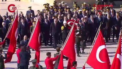 Devlet erkanı Anıtkabir'de