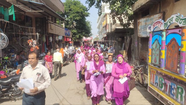 VIDEO: आंगनबाड़ी महिला कर्मियों ने रैली निकालकर मतदान का दिया संदेश