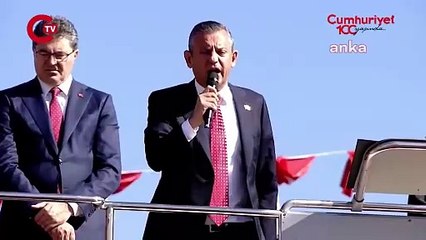 Özgür Özel, 1'inci Meclis'in önünde: Erdoğan orada, biz buradayız