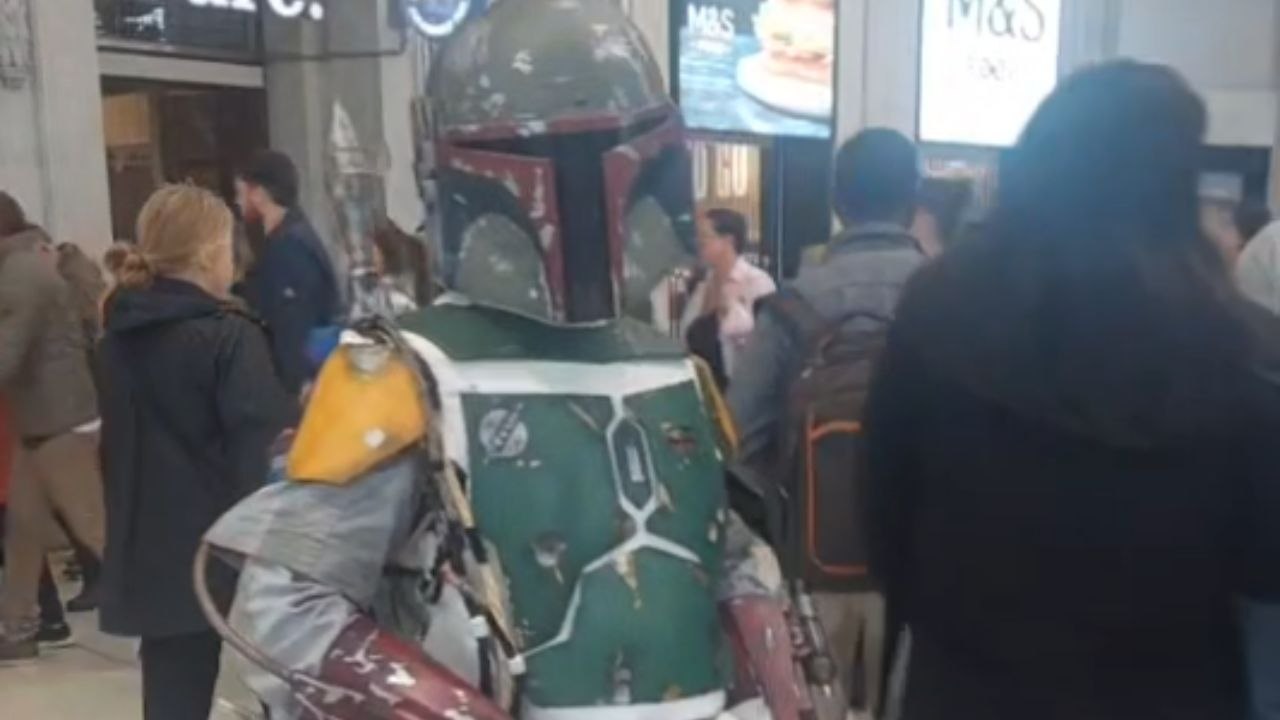 Star Wars superfan brings the iconic Boba Fett to MCM Comic Con