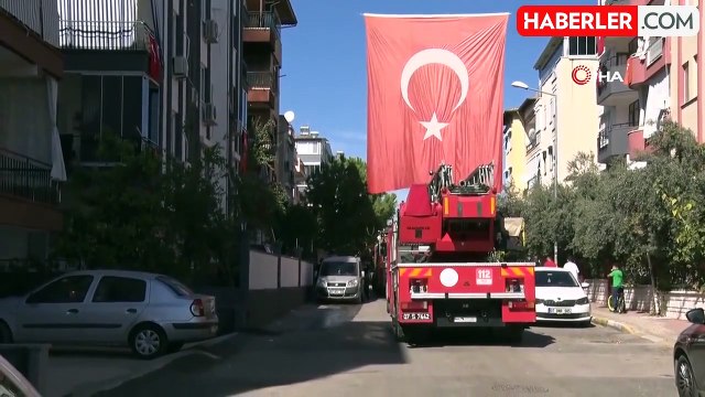 Komşular Yangına Hortumla Müdahale Etti