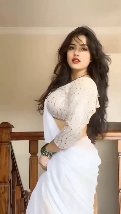 Feel the Beat! Chura Ke Dil Mera ❤️ Dance Cover #ytshorts #trending #shorts