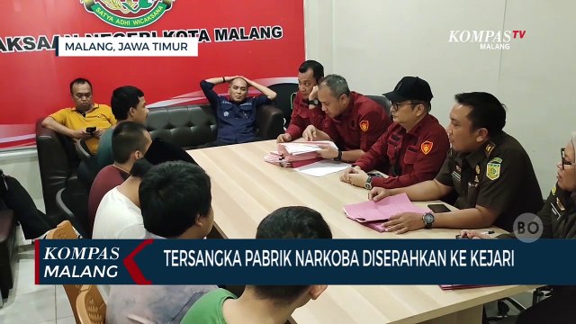 Tersangka dan Barang Bukti Pabrik Narkoba Diserahkan ke Kejari Kota Malang