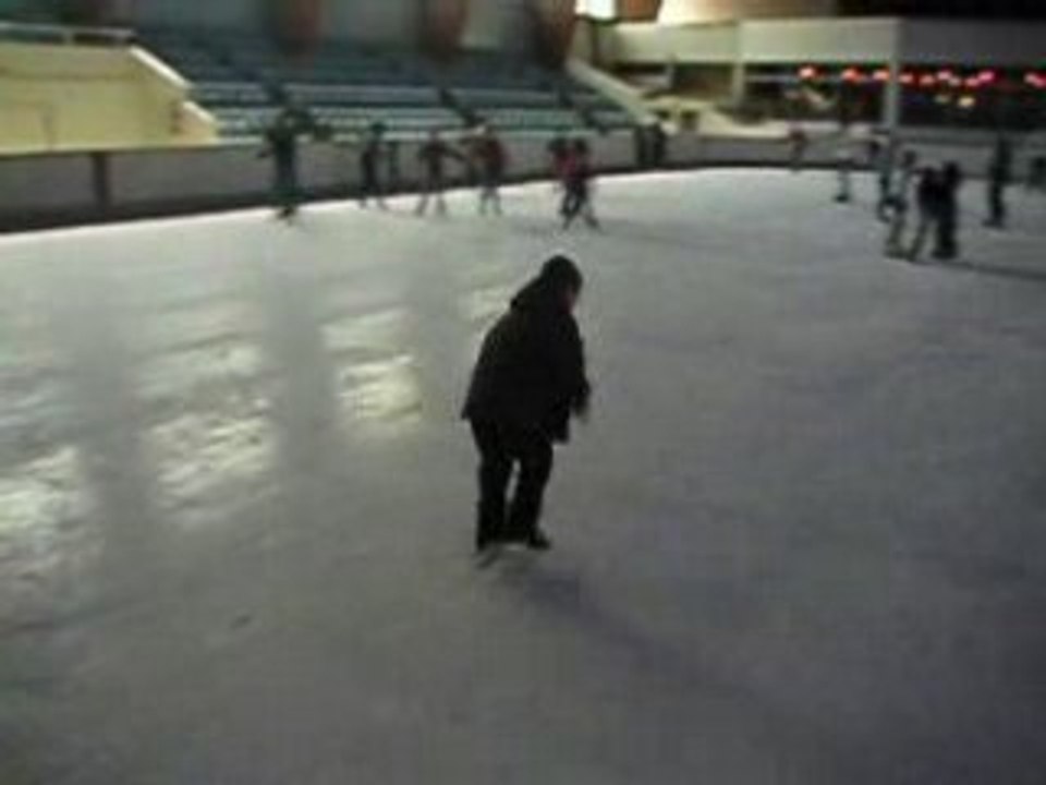 à la patinoire
