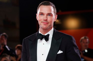 Nicholas Hoult: Begeistert von Kollegin Toni Collette