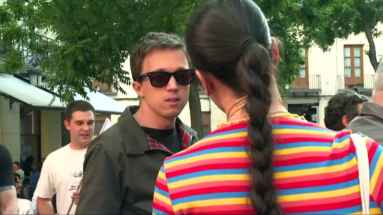 Elisa Mouliaá reaparece ante las cámaras tras s...