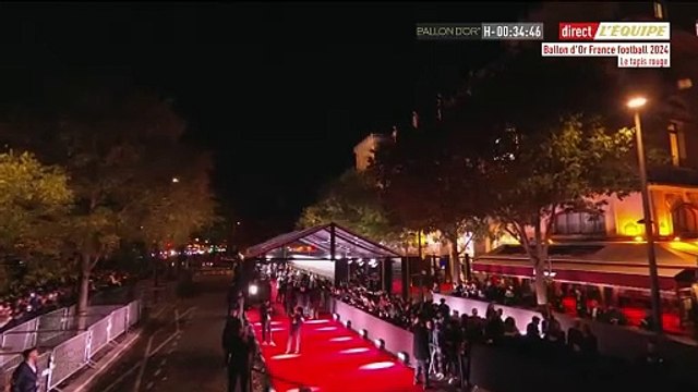 Giovanni Castaldi et Carine Galli pendant la cérémonie du Ballon d'Or