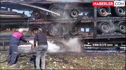 Amasya'da Hurda Yüklü Tırın Dorsesi Yandı