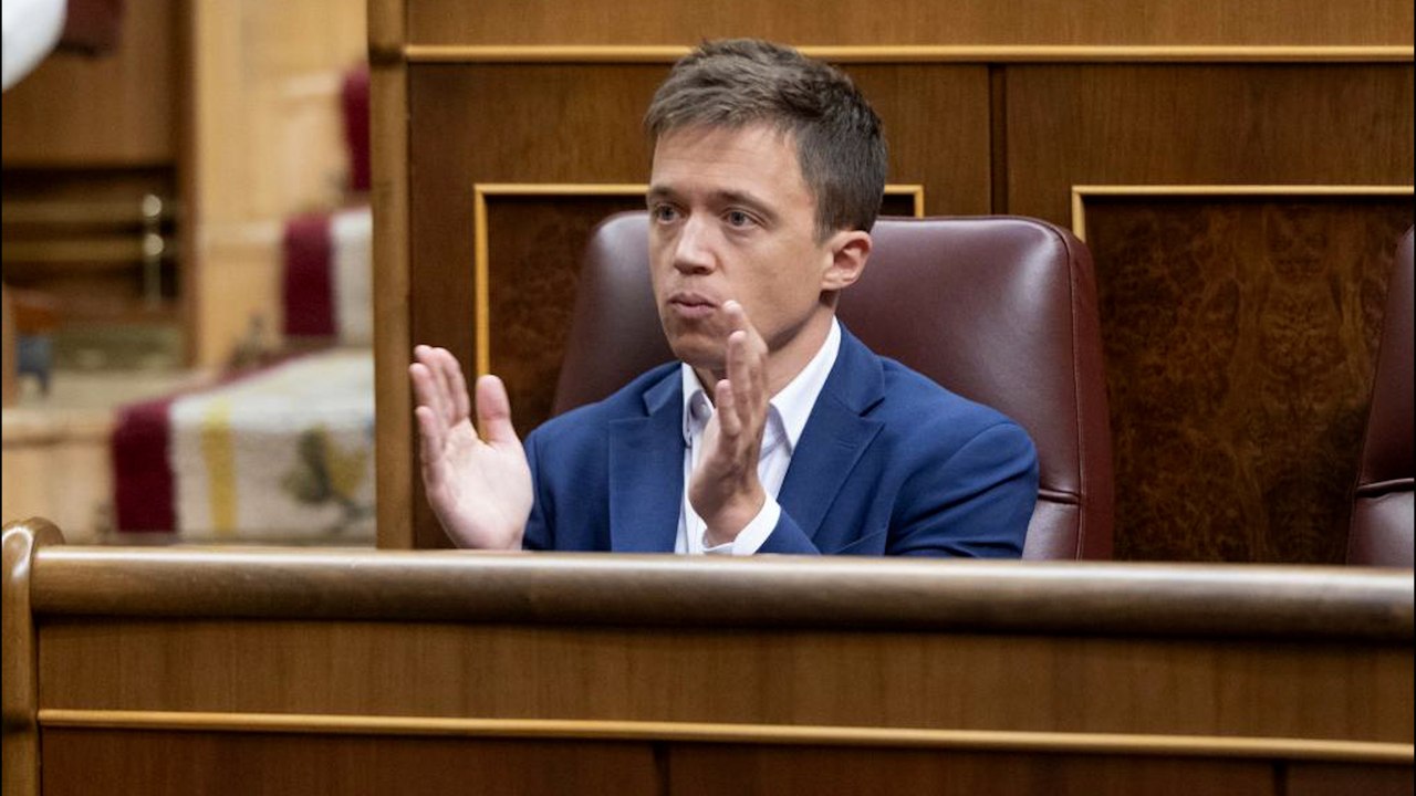 Las últimas horas de Errejón como portavoz: despachó asuntos del Congreso como si nada hasta minutos antes de dimitir