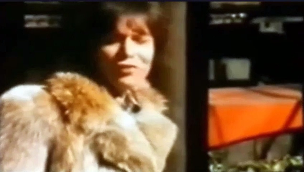 GIVE ME BACK THAT OLD FAMILIAR FEELING by Cliff Richard - live TV performance 1975 HQ sound + lyrics