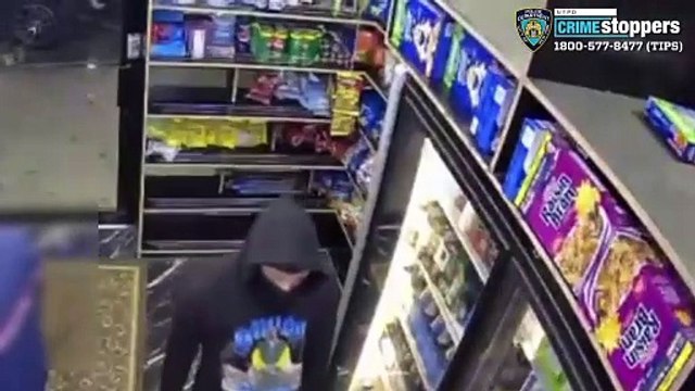 Bronx store employee robbed of $700; suspect sought