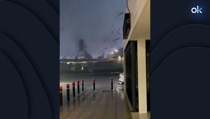 Espectaculares tornados arrasan Alginet y Benifayó por la DANA en Valencia