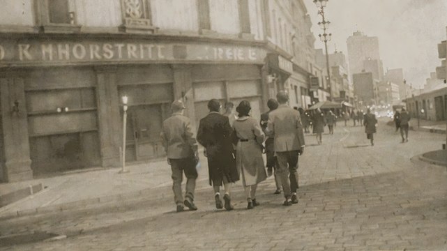 Seconde Guerre mondiale : Les clichés méconnus d'un photographe résistant à Paris sous occupation