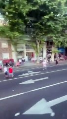 Hinchas de River atacan un autobús de fanáticos de Mineiro 🚍