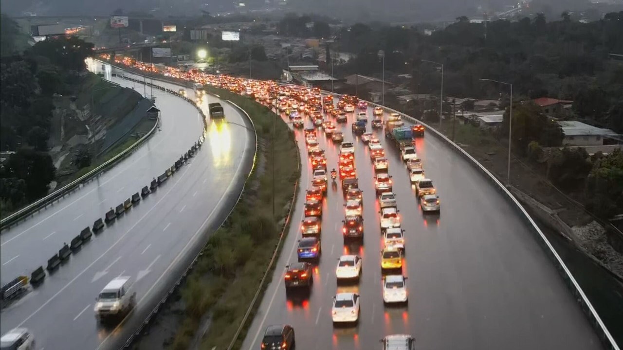 Retoman inversión de carriles hacia el Puente de las Américas