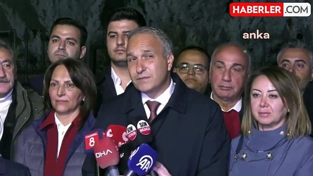 CHP'den Milli Eğitim Bakanlığı Önünde Oturma Eylemi... Özçağdaş, Bakan Tekin Hakkında Görevi Kötüye Kullanmaktan Suç Duyurusunda Bulunacağız