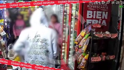 Par de lacras sacan armas enfrente de 3 pequeñas en una tienda en Puebla I Ciudad Desnuda