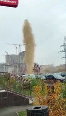 Sistema de esgoto quebra na Rússia e produz 'fonte de cocô'; veja vídeo