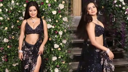 Diwali Party 2024: Avneet Kaur Deep Neck Blouse Look Troll, FULL VIDEO | Boldsky