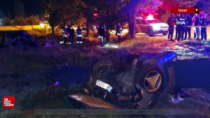 Tokat'ta Tofaş ağaca çarptı ikiye bölündü