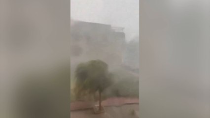 El espeluznante tornado que arrasó Valencia y la crecida de los ríos