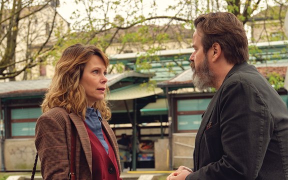 Giuseppe Battiston e Barbora Bobulova in Stucky”: la clip in anteprima della prima puntata stasera in tv