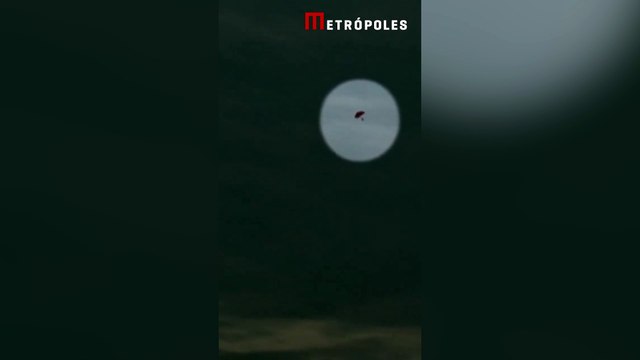 Chilean skydiver Carolina Muñoz Kennedy dies in Brazil after both parachutes fail