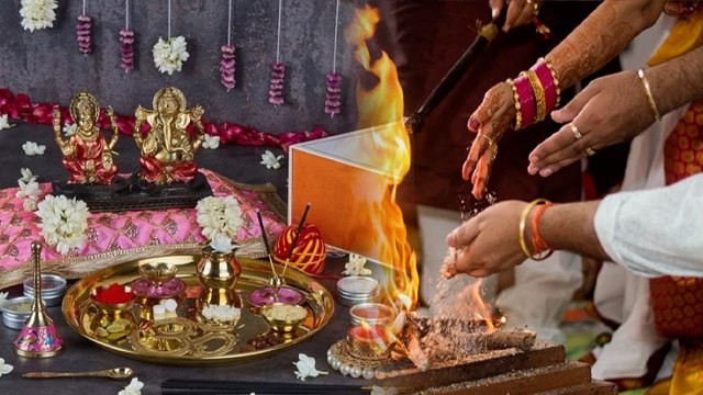 Diwali Puja Havan Vidhi 2024: दिवाली पूजा के बाद हवन कैसे करें, सामग्री, विधि, मंत्र |Boldsky