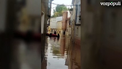 Rescates en barca y en tractor en Mira (Cuenca)