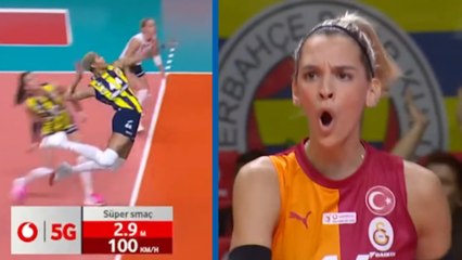 Vargas’ın “füze” gibi smaçı karşısında Alexia şaşkına döndü