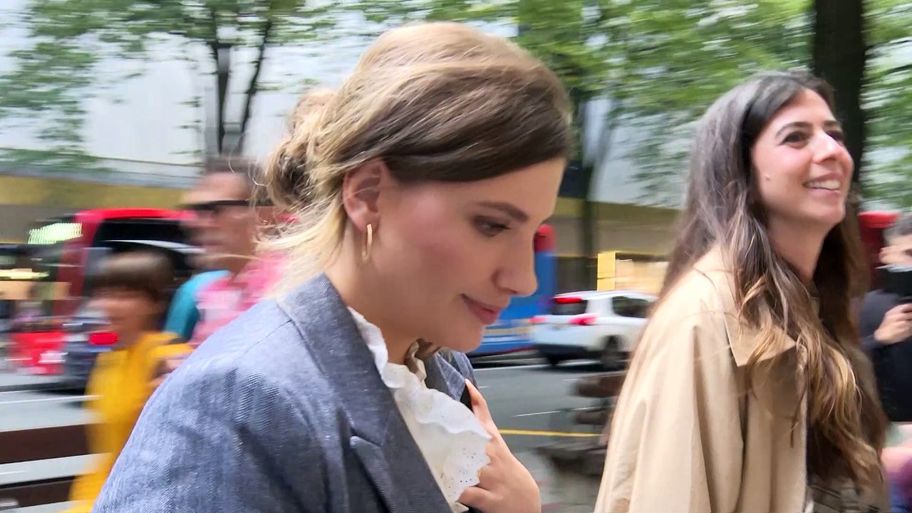 Miriam Giovanelli y Malena Costa acuden a la apertura de la tienda de Hoss Intropia en Bilbao