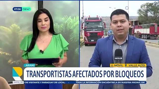 Vecinos se solidarizan con los choferes varados por los bloqueos y preparan ollas comunes