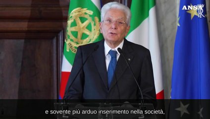 Mattarella: "Non sono gli egoismi a governare la crescita dell'Italia"