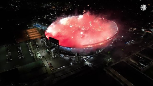 El recibimiento de los hinchas en el Monumental por la semifinal de la Libertadores ante Atlético Mineiro