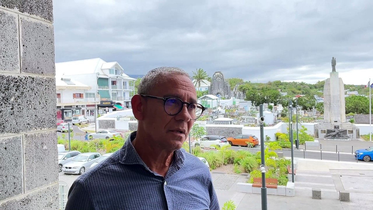 Joé Bédier défend la gestion financière de Saint-André : 'Il n'y a pas le feu'"