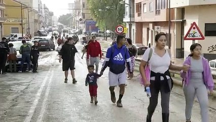 Felipe VI transmite su pésame por las víctimas de la DANA: "Lo primero es mostrar solidaridad"