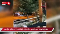 Kasisi görmeyen sürücülerin araçları havalandı; o anlar kamerada