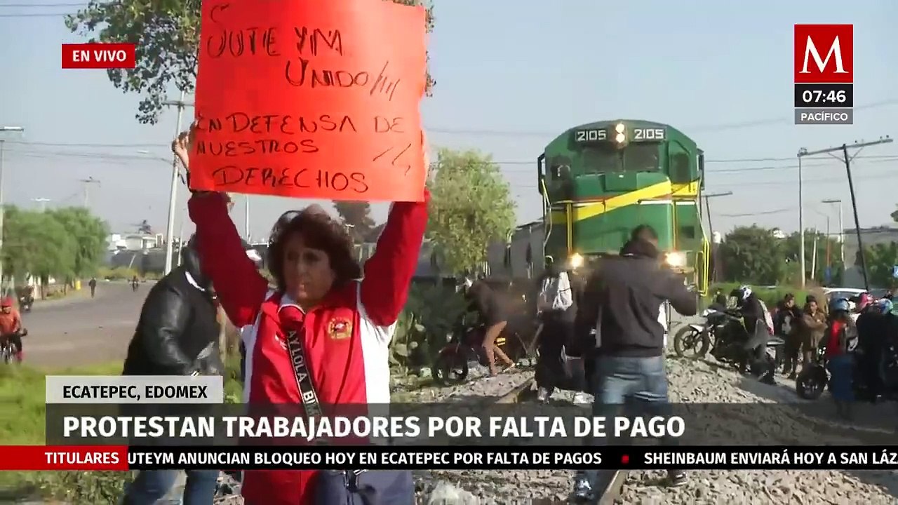 Sindicalizados bloquean paso del tren en avenida Central, Ecatepec; protestan por falta de pagos