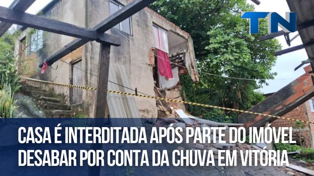 Casa é interditada após parte do imóvel desabar por conta da chuva em Vitória