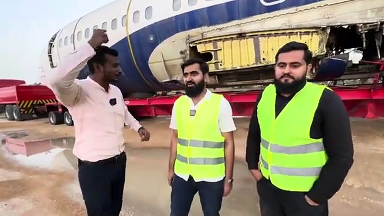 Airplane Shifted Karachi To Hyderabad By Road _ Airbus _ Passengers Plane _ Airplane Operation(360P)_1