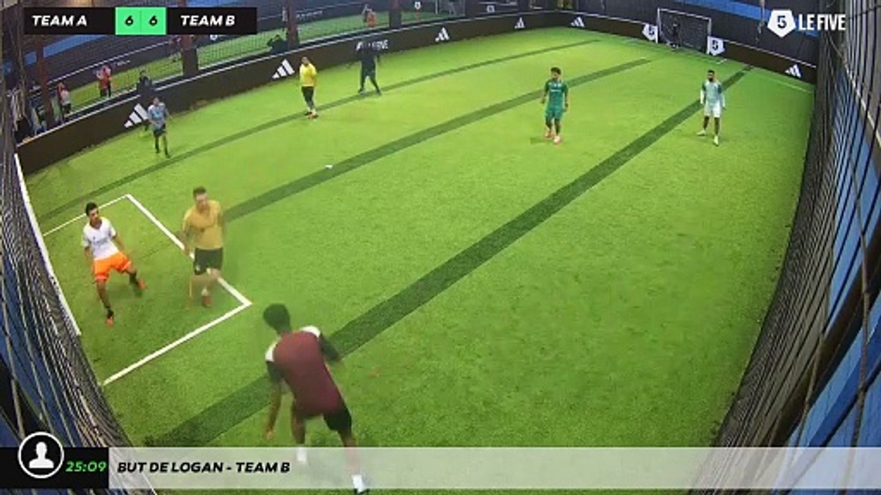 But de Logan - Team B