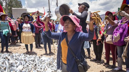 Gobierno boliviano estudia intervención militar para levantar bloqueos