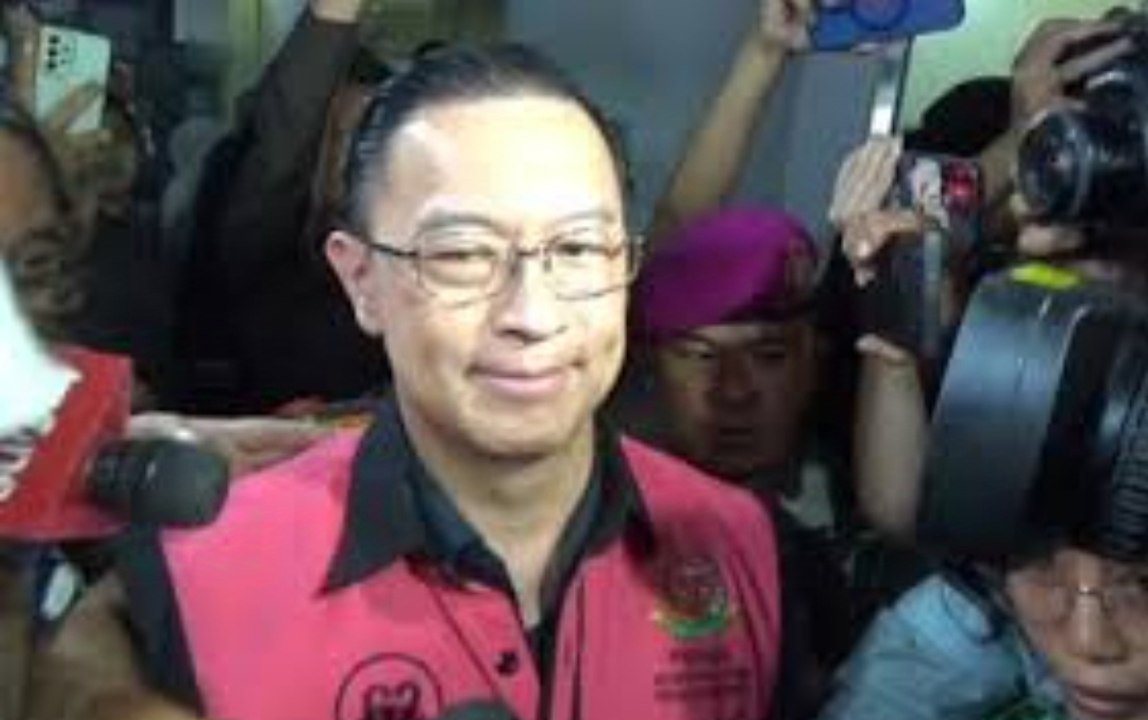 Tim Penyidik JAM PIDSUS Tetapkan 2 Orang Tersangka dalam Perkara Impor Gula Salah Satunya Eks Menteri Perdagangan Berinisal TTL