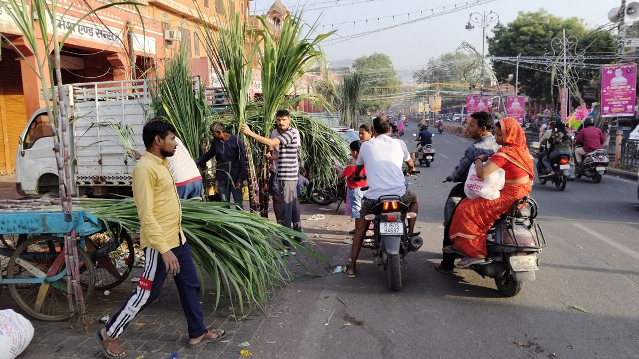 Diwali 2024 : दिवाली आज, इस शुभ मुहूर्त में करें लक्ष्मी पूजा, देखें वीडियो