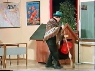 Večernja škola OTV - Tetkova kuća, Kritičar, Dosje [1997]