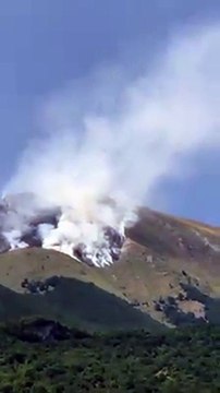 Gran Sasso in fiamme, il fuoco fa paura a Rigopiano