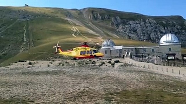Gran Sasso, famiglia di escursionisti soccorsa con l'elicottero