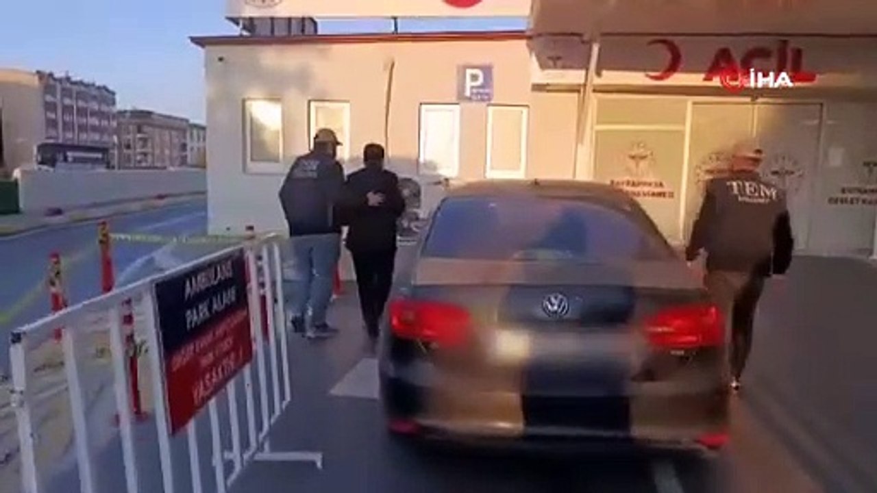 Tutuklanan Esenyurt Belediye Başkanı Ahmet Özer’in gözaltı alındığı anlar ortaya çıktı