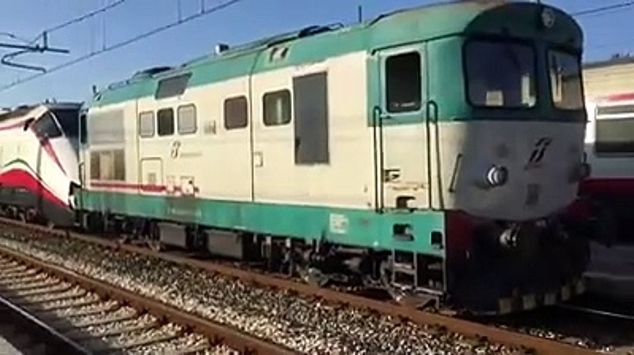 Treni fermi alla stazione di Giulianova, linea adriatica bloccata per un guasto