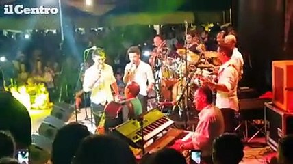 Roseto, esibizione a sorpresa de Il Volo